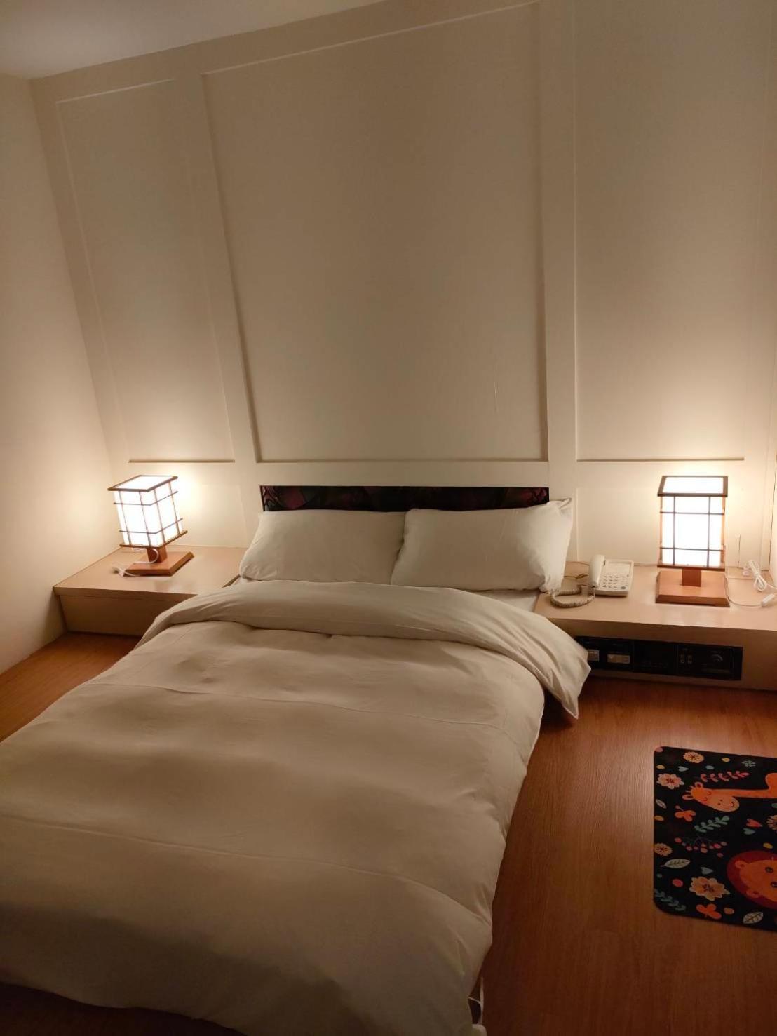 Dc Hotel Тайчжун Экстерьер фото